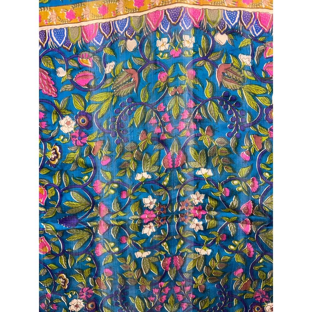Large Square 100% Silk Scarf 36"X 39" Square Vintage Botanical Floral Ornate - Picture 2 of 10